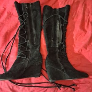 AEROSOLES Black Lace-Up Wedge Boots